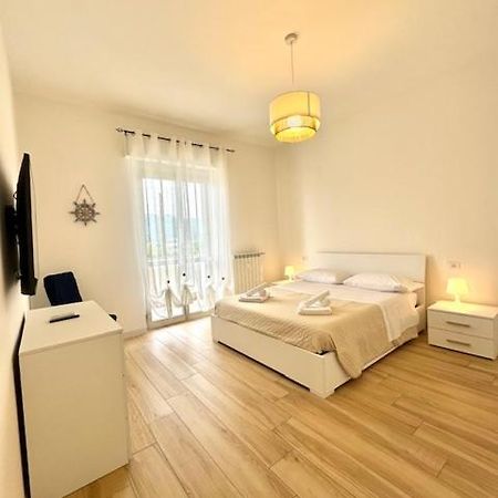 Casa Di Elisa Lejlighed Savona Eksteriør billede